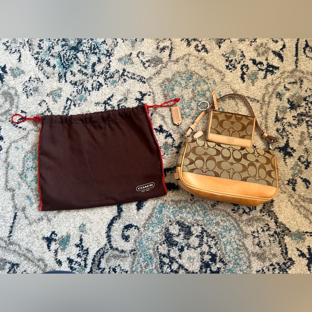 LIKE NEW COACH wristlet, coin purse and dust bag